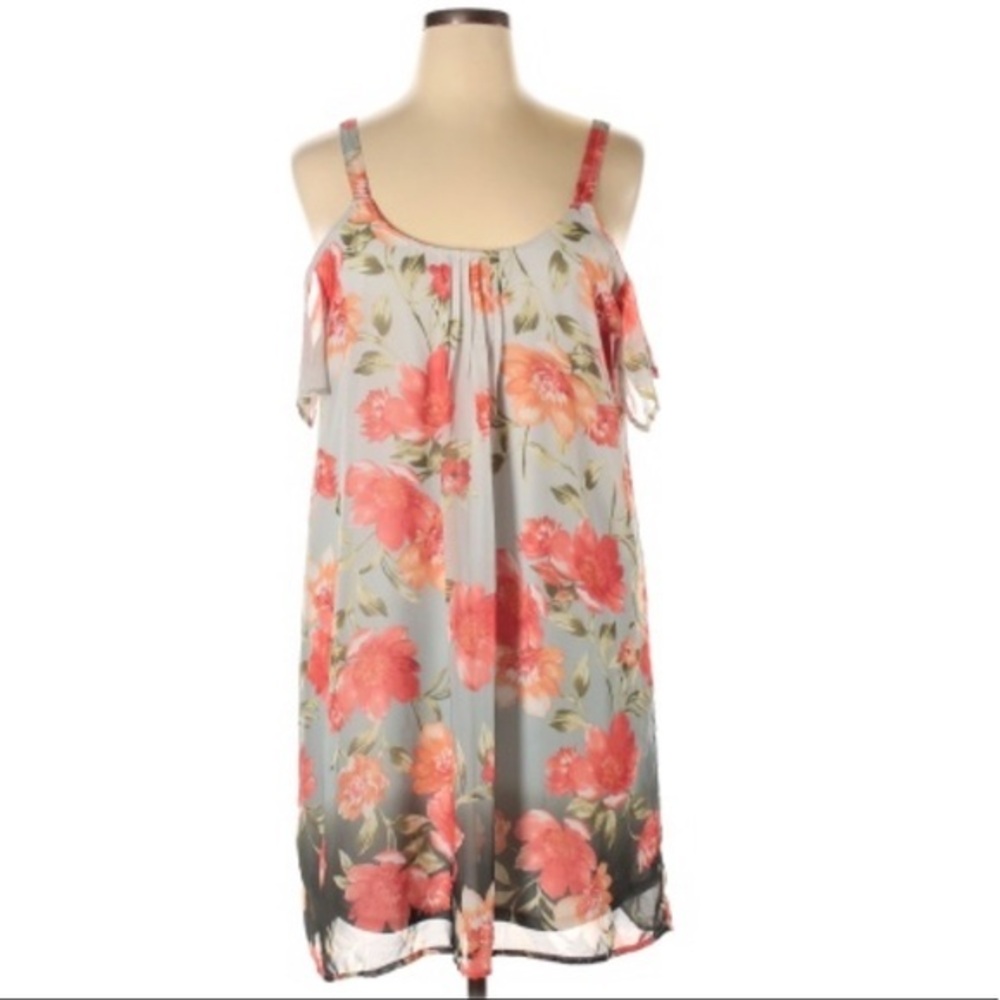 Danillo Boutique XL grey floral short sleeve dress